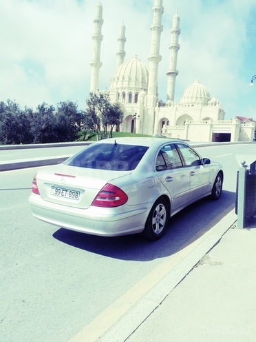 Mercedes E 320 2004, 250,000 km - 3.2 л - Bakı
