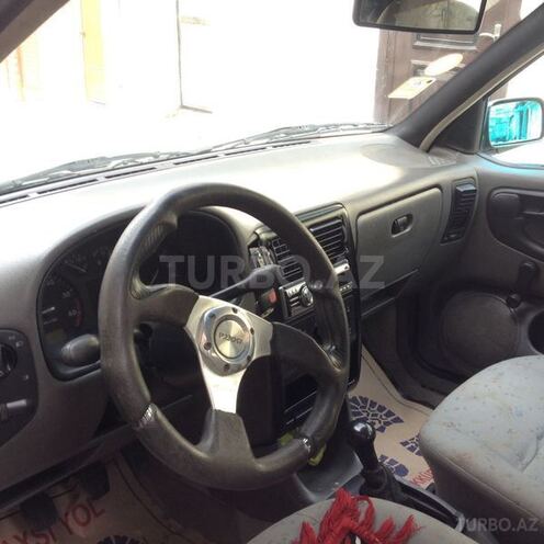 Volkswagen Polo 1998, 100,000 km - 1.8 l - Bakı