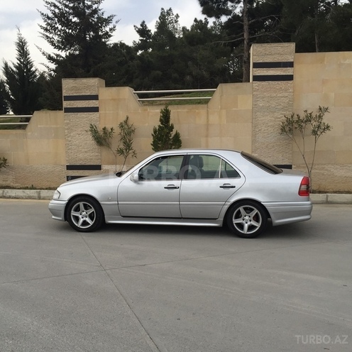 Mercedes C 220 1994, 179,000 km - 2.2 л - Bakı