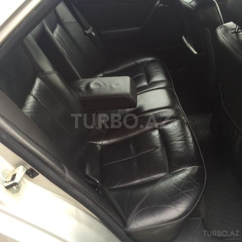 Mercedes C 220 1994, 179,000 km - 2.2 л - Bakı