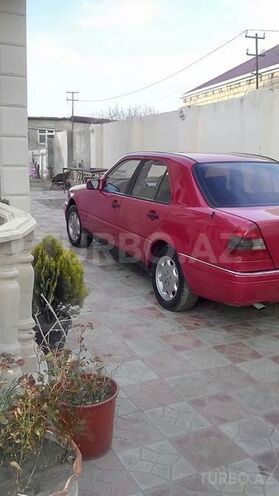 Mercedes C 180 1993, 200,000 km - 1.8 л - Sumqayıt