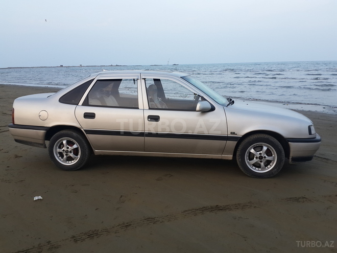 Opel Vectra 1992, 310,125 km - 1.8 l - Bakı