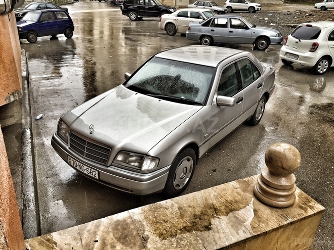 Mercedes C 200 1995, 360,000 km - 2.0 l - Bakı