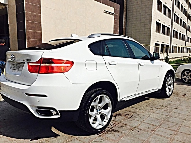 BMW X6 2010, 59,000 km - 4.4 l - Bakı