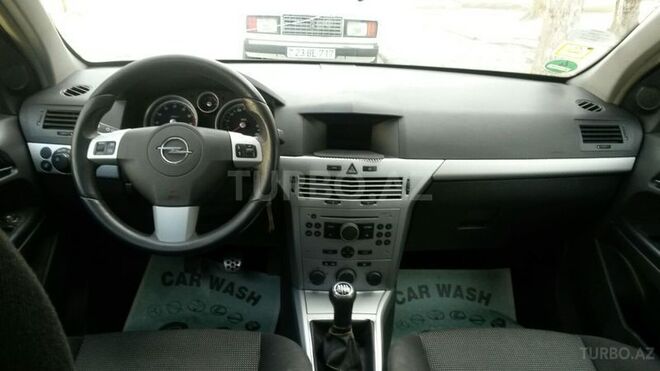 Opel Astra 2005, 210,000 km - 1.6 l - Mingəçevir