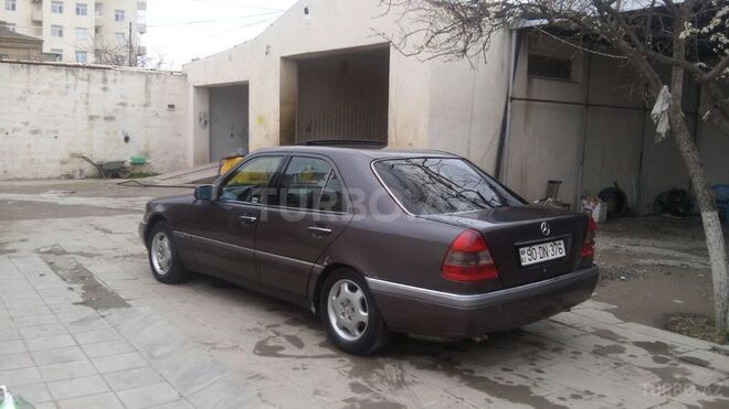 Mercedes C 200 1994, 390,000 km - 2.0 л - Bakı