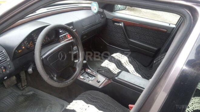 Mercedes C 200 1994, 390,000 km - 2.0 л - Bakı