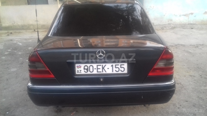 Mercedes C 250 1996, 326,000 km - 2.5 л - Bakı