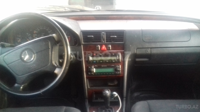 Mercedes C 250 1996, 326,000 km - 2.5 л - Bakı