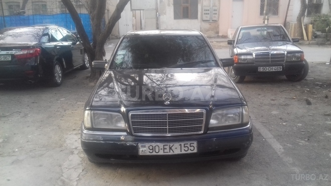 Mercedes C 250 1996, 326,000 km - 2.5 л - Bakı