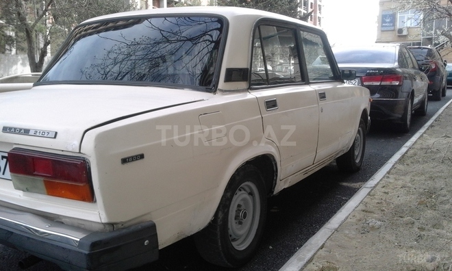 LADA (VAZ) 2107 1981, 865,000 km - 1.6 l - Bakı