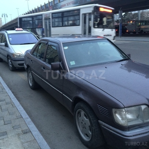 Mercedes E 300 1995, 350,000 km - 3.0 l - Bakı