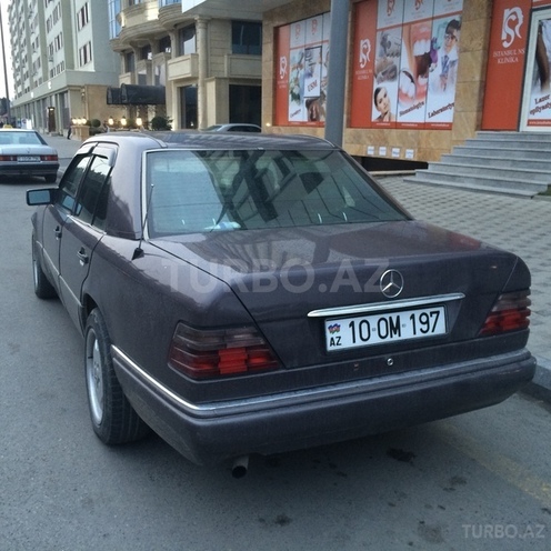 Mercedes E 300 1995, 350,000 km - 3.0 l - Bakı