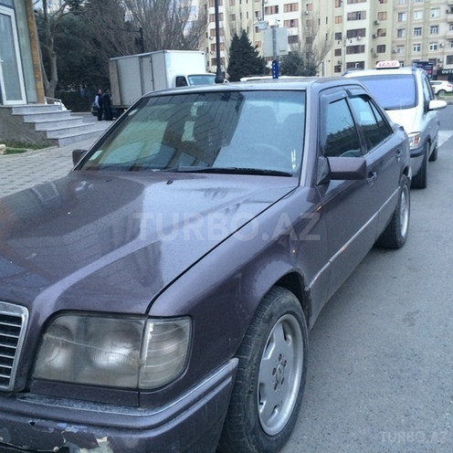 Mercedes E 300 1995, 350,000 km - 3.0 l - Bakı