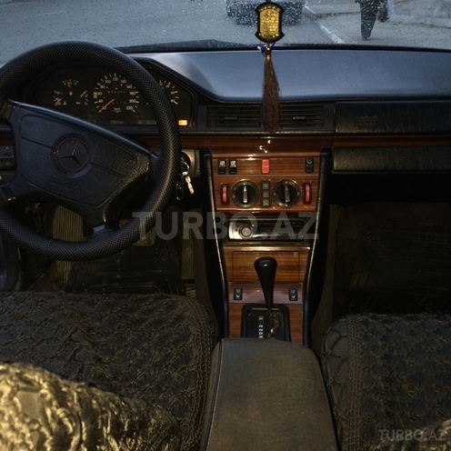 Mercedes E 300 1995, 350,000 km - 3.0 l - Bakı