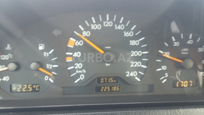 Mercedes C 180 1999, 225,000 km - 1.8 л - Mingəçevir