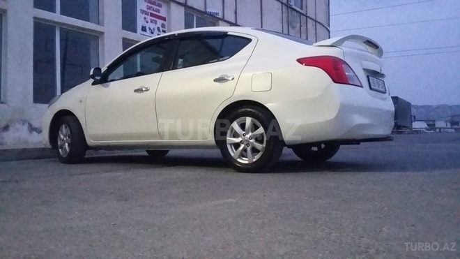 Nissan Sunny 2012, 146,000 km - 1.6 л - Bakı