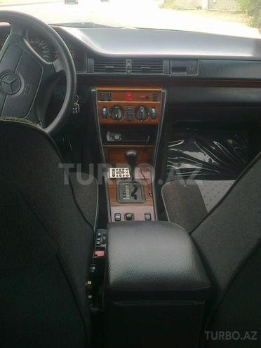 Mercedes E 220 1993, 450,000 km - 2.2 l - Bakı