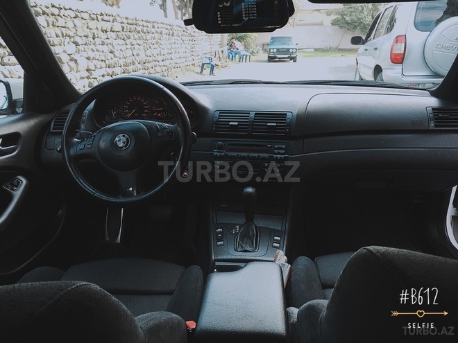 BMW 320 2004, 120,000 km - 2.2 l - Zaqatala