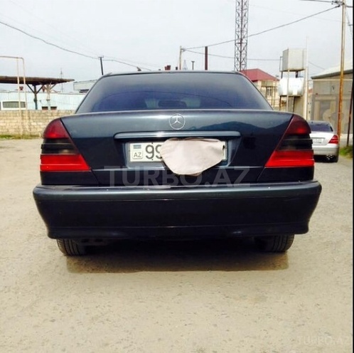Mercedes C 220 2000, 286,000 km - 2.2 l - Bakı