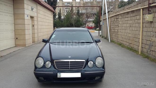 Mercedes E 220 1999, 327,800 km - 2.2 л - Bakı