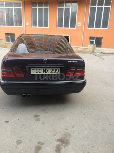 Mercedes E 240 1999, 255,000 km - 2.4 l - Bakı
