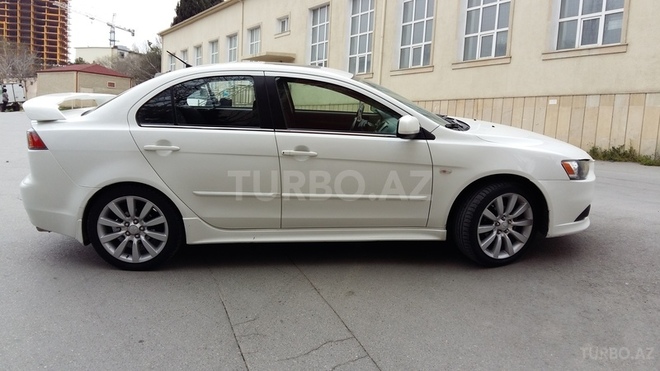 Mitsubishi Lancer 2010, 105,000 km - 2.0 l - Bakı