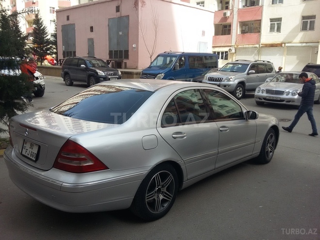 Mercedes C 240 2000, 190,000 km - 2.6 л - Bakı