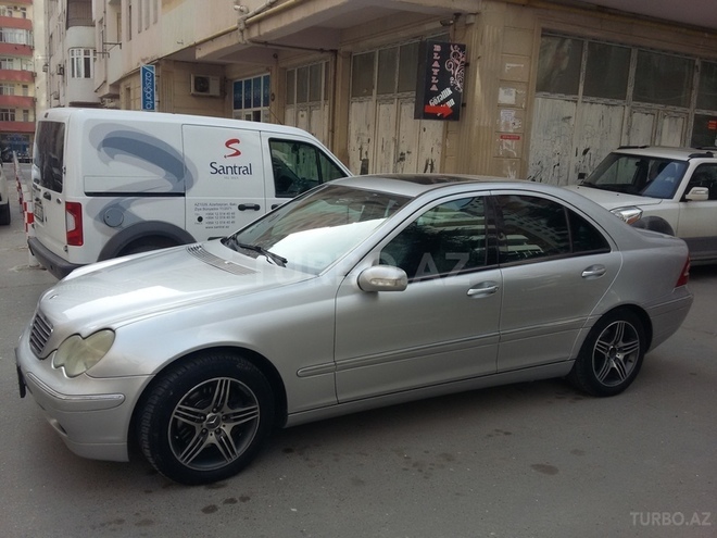 Mercedes C 240 2000, 190,000 km - 2.6 л - Bakı