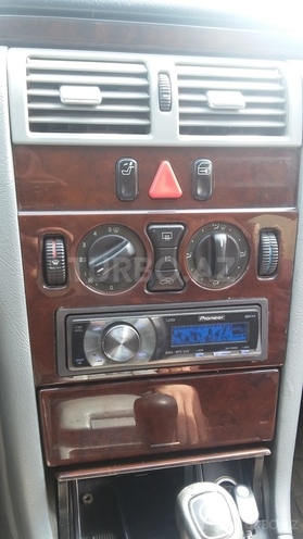 Mercedes E 220 1995, 289,793 km - 2.2 l - Bakı
