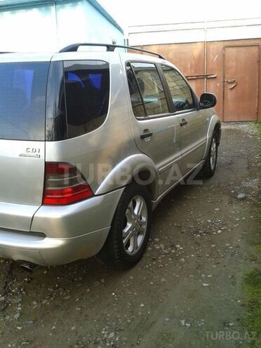 Mercedes ML 270 2001, 228,432 km - 2.7 л - İmişli