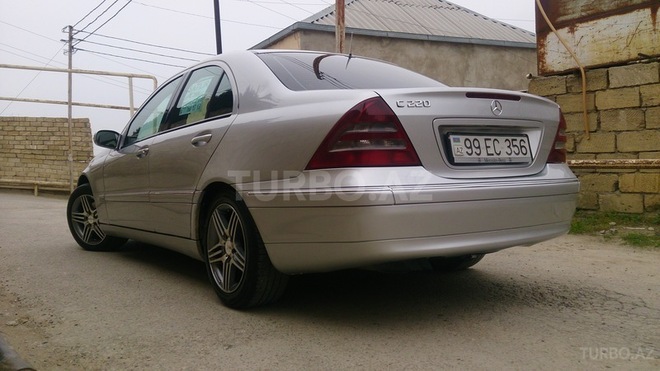 Mercedes C 220 2001, 224,100 km - 2.2 l - Bakı