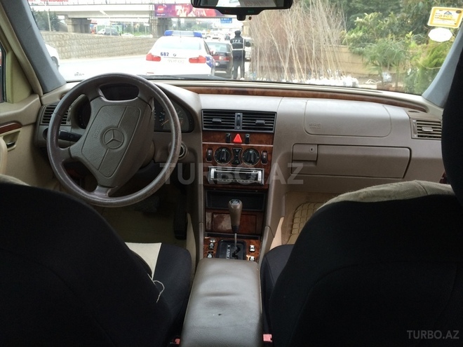 Mercedes C 200 1995, 265,000 km - 2.0 l - Bakı
