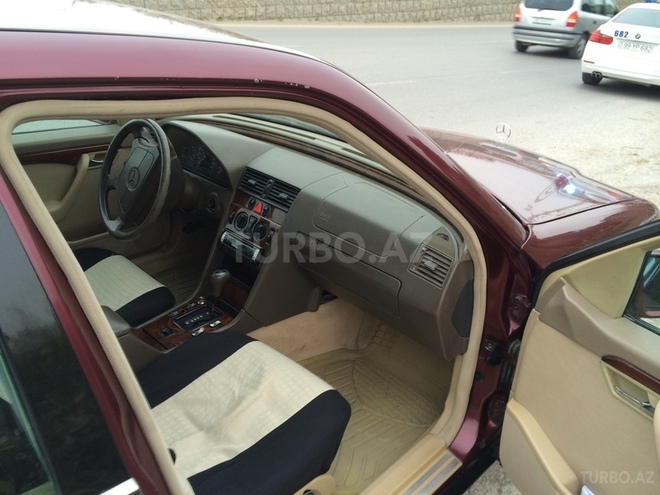 Mercedes C 200 1995, 265,000 km - 2.0 l - Bakı