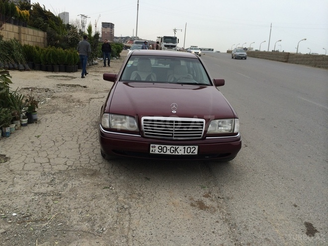 Mercedes C 200 1995, 265,000 km - 2.0 l - Bakı