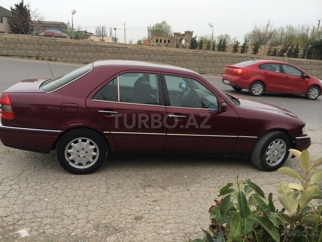 Mercedes C 200 1995, 265,000 km - 2.0 l - Bakı
