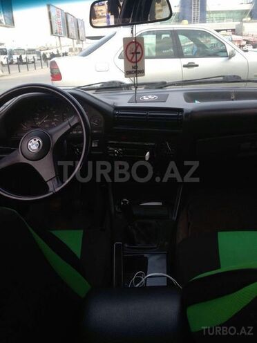 BMW 318 1984, 230,000 km - 1.8 l - Bakı