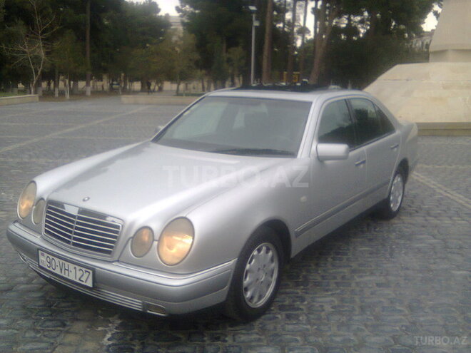 Mercedes E 230 1996, 215,000 km - 2.3 l - Sumqayıt