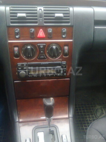 Mercedes E 230 1996, 215,000 km - 2.3 l - Sumqayıt