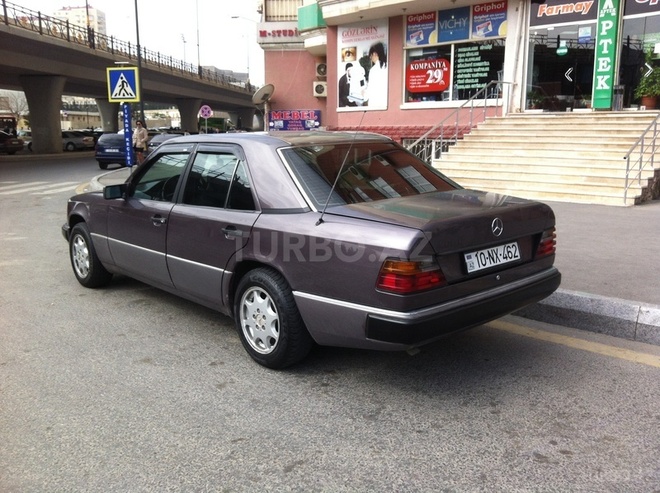 Mercedes E 200 1992, 347,494 km - 2.0 l - Bakı