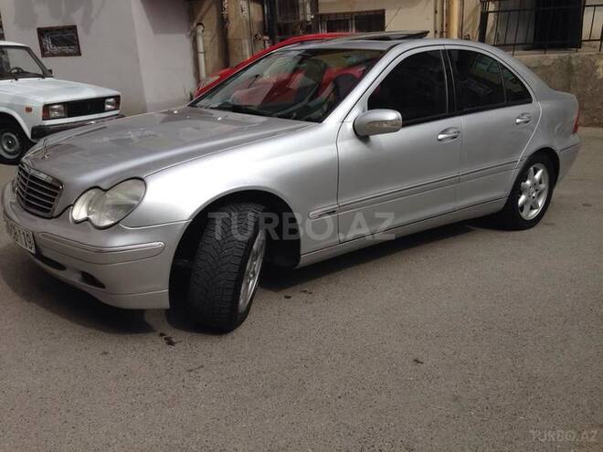 Mercedes C 240 2000, 240,000 km - 2.6 л - Bakı