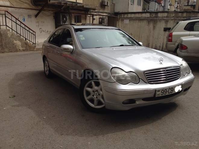 Mercedes C 240 2000, 240,000 km - 2.6 л - Bakı