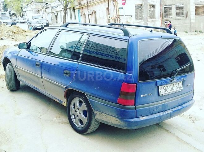 Opel Astra 1997, 176,760 km - 2.0 l - Bakı