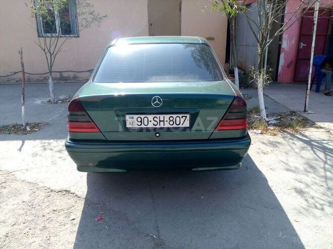 Mercedes C 220 1998, 155,000 km - 2.2 l - Sumqayıt