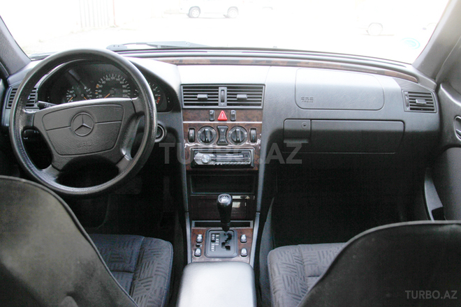 Mercedes C 180 1997, 276,000 km - 1.8 l - Bakı