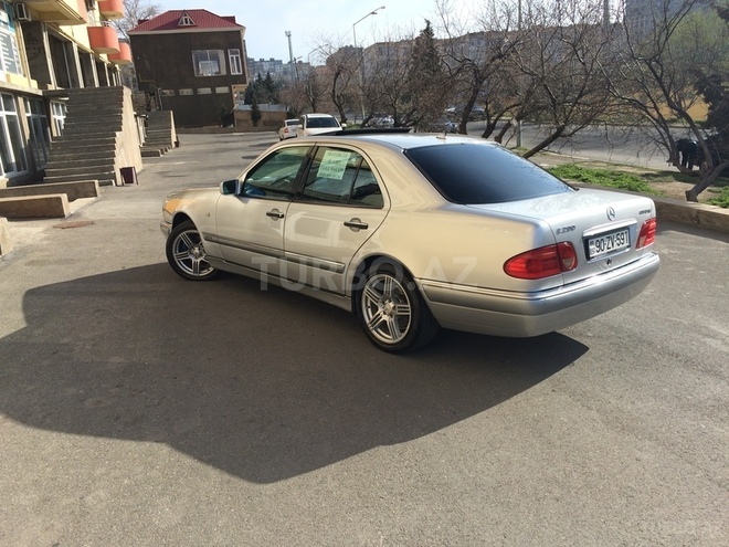 Mercedes E 280 1997, 252,000 km - 2.8 l - Bakı