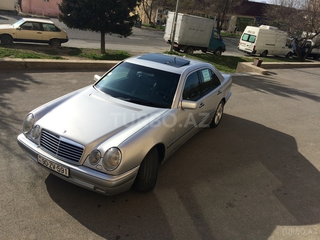 Mercedes E 280 1997, 252,000 km - 2.8 l - Bakı