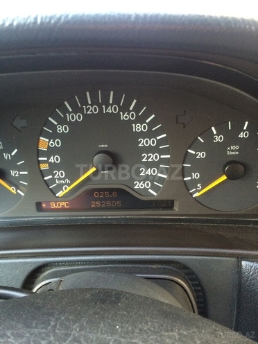 Mercedes E 280 1997, 252,000 km - 2.8 l - Bakı
