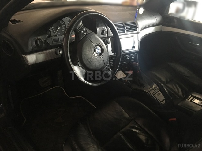 BMW 525 2001, 250,000 km - 2.5 l - Bakı