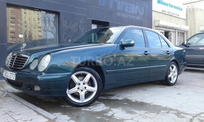 Mercedes E 270 2000, 24,700 km - 2.7 л - Bakı